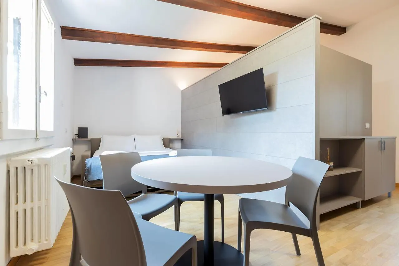 Milan Retreats Porta Romana Италия